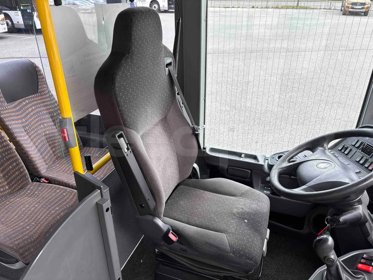 Setra S416 - driver's seat photo