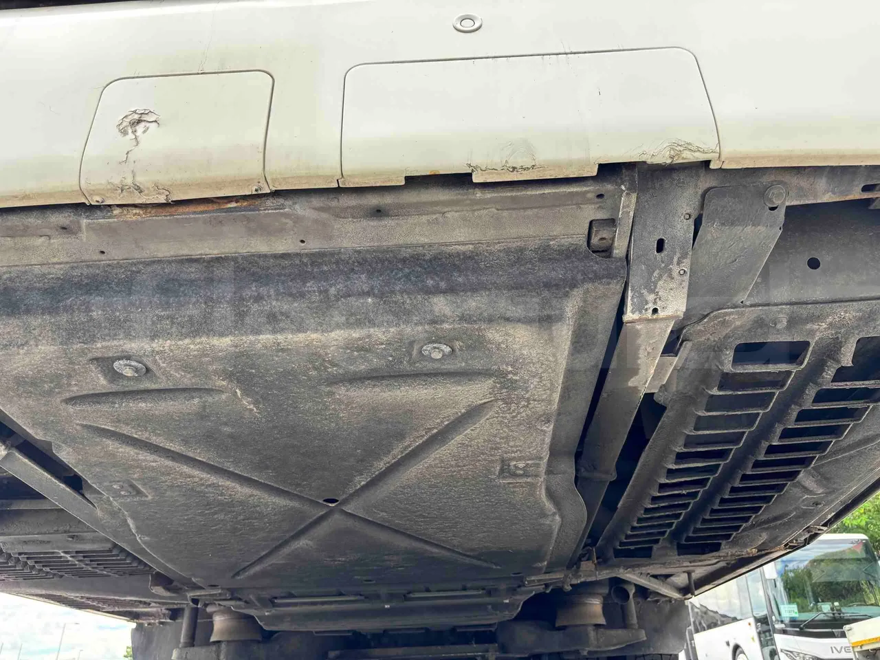 Setra S416 - engine without protection