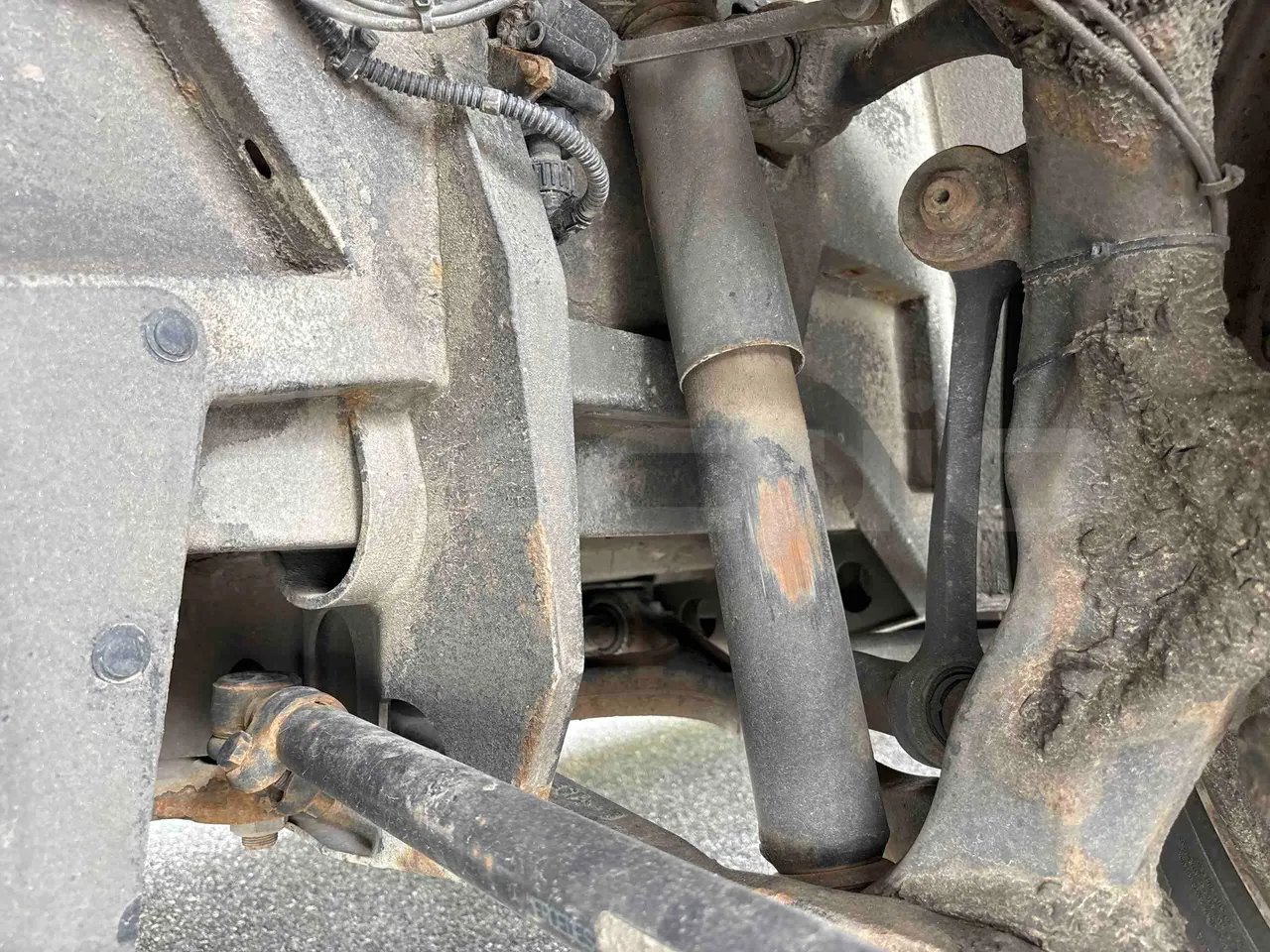Setra S416 - front shock absorbers left