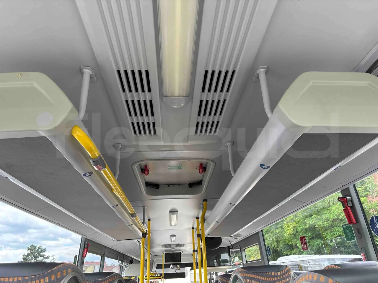 Setra S416 - overhead compartments photo