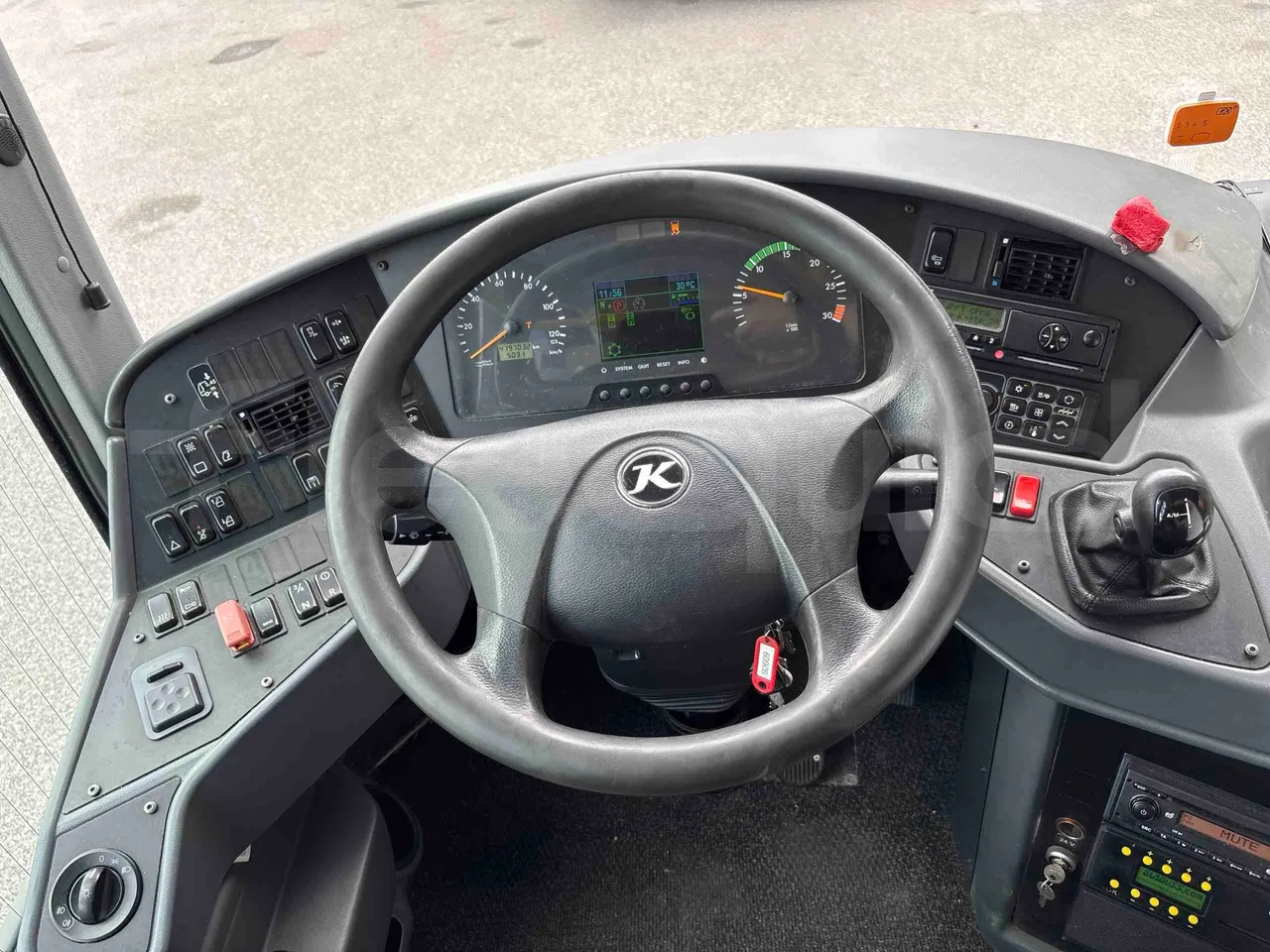 Setra S416 - steering wheel photo