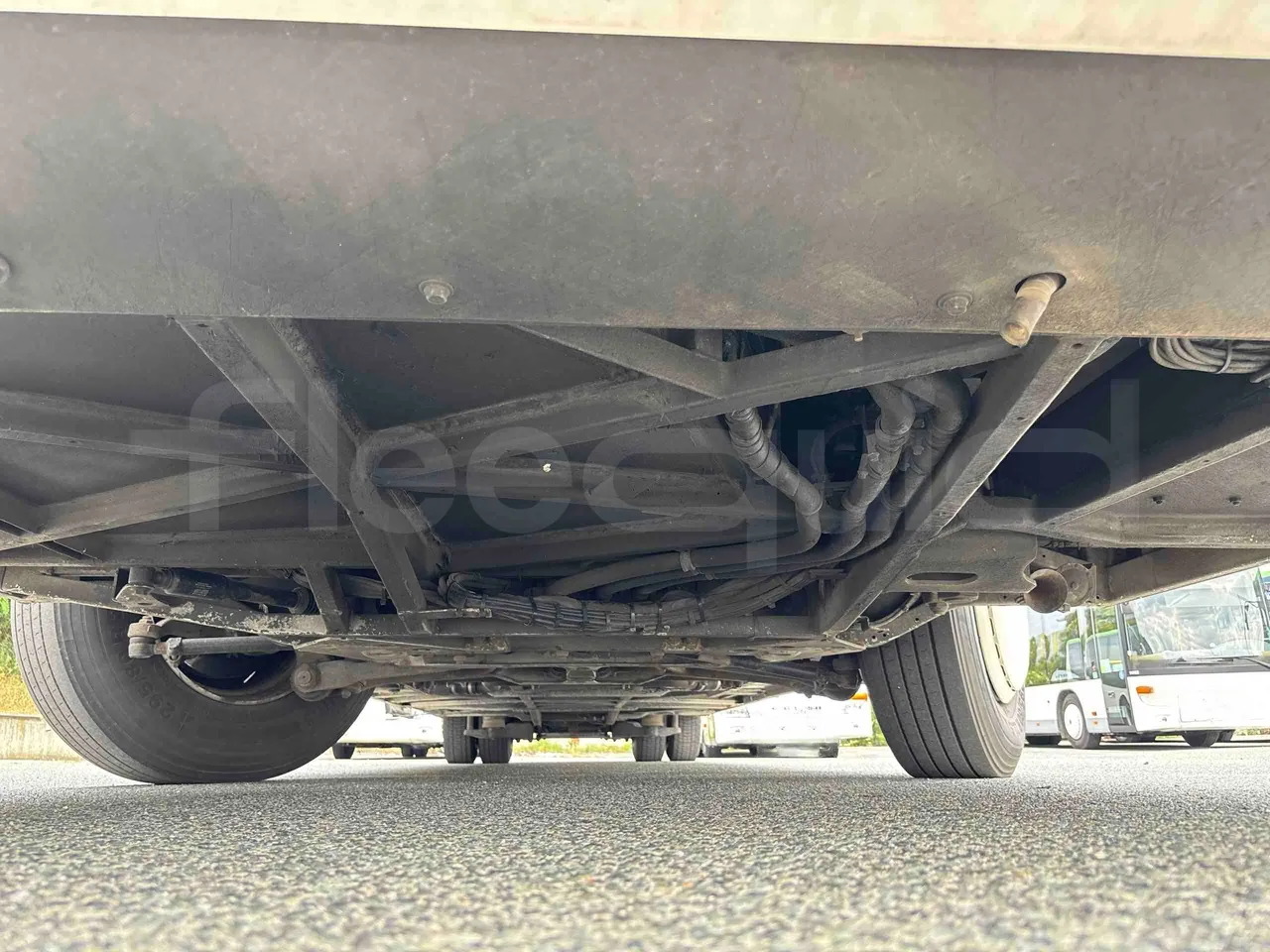 Setra S416 - front undercarriage from front