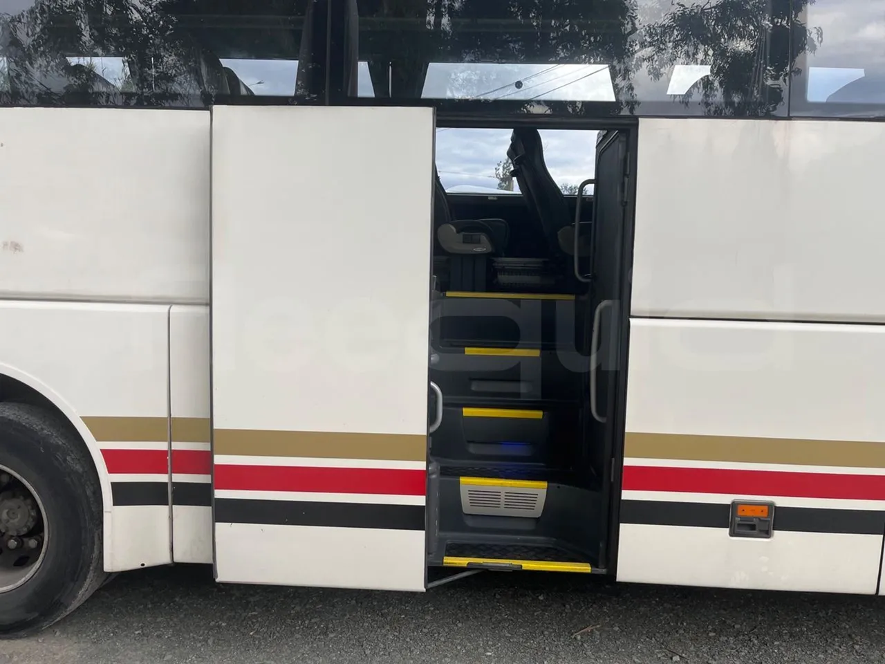 Man LIONS COACH L LIONS COACH L - Euro4 - 324kW - 13.800mt - front door 2 open
