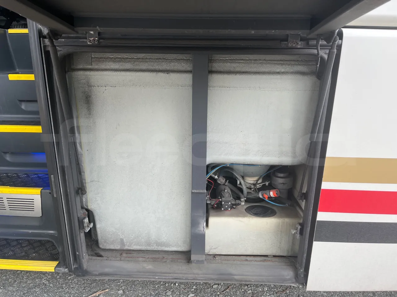 Man LIONS COACH L LIONS COACH L - Euro4 - 324kW - 13.800mt - jack and driver keys