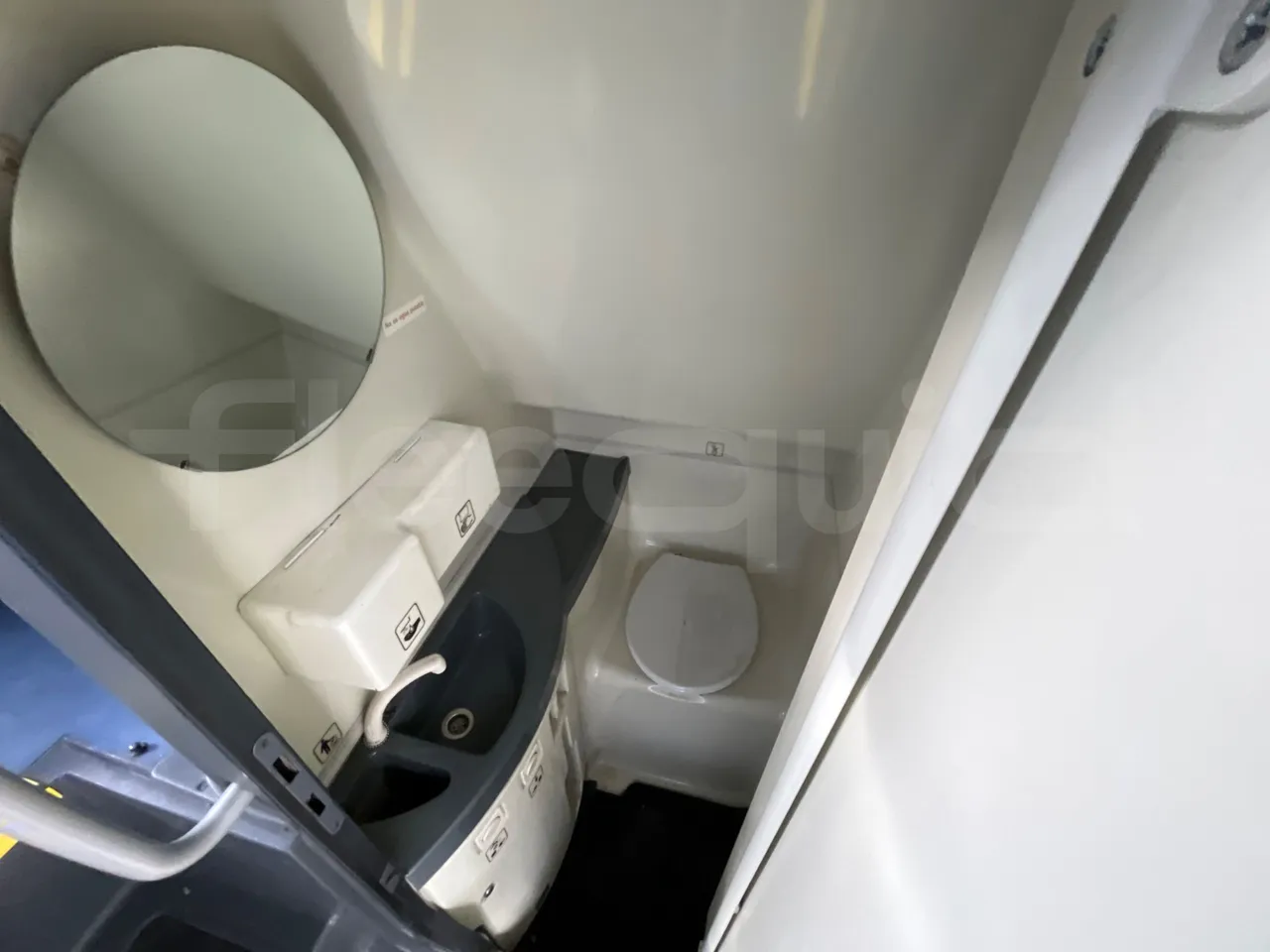 Man LIONS COACH L LIONS COACH L - Euro4 - 324kW - 13.800mt - toilette accessories photo