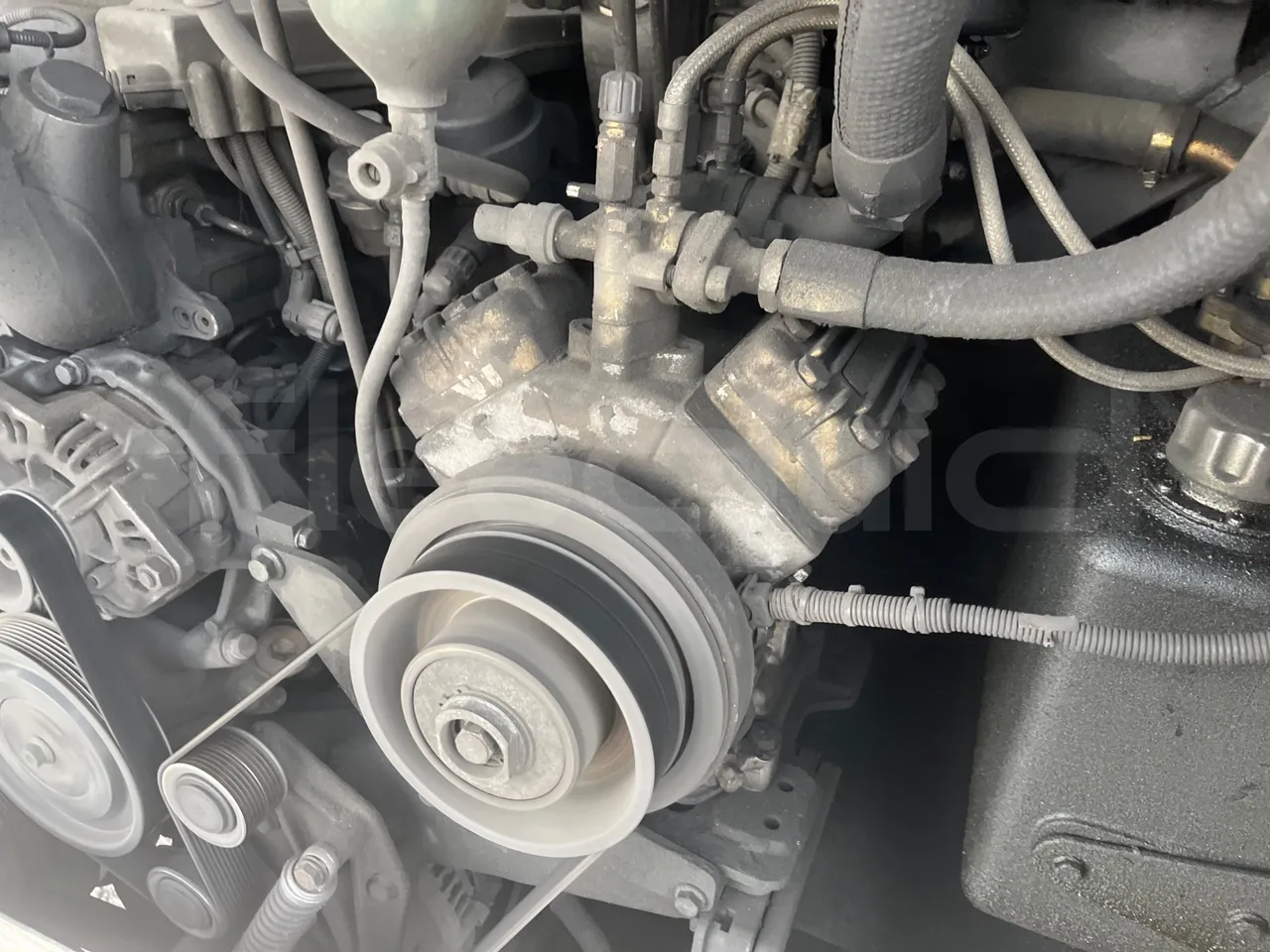 Man LIONS COACH L LIONS COACH L - Euro4 - 324kW - 13.800mt - air conditioning compressor