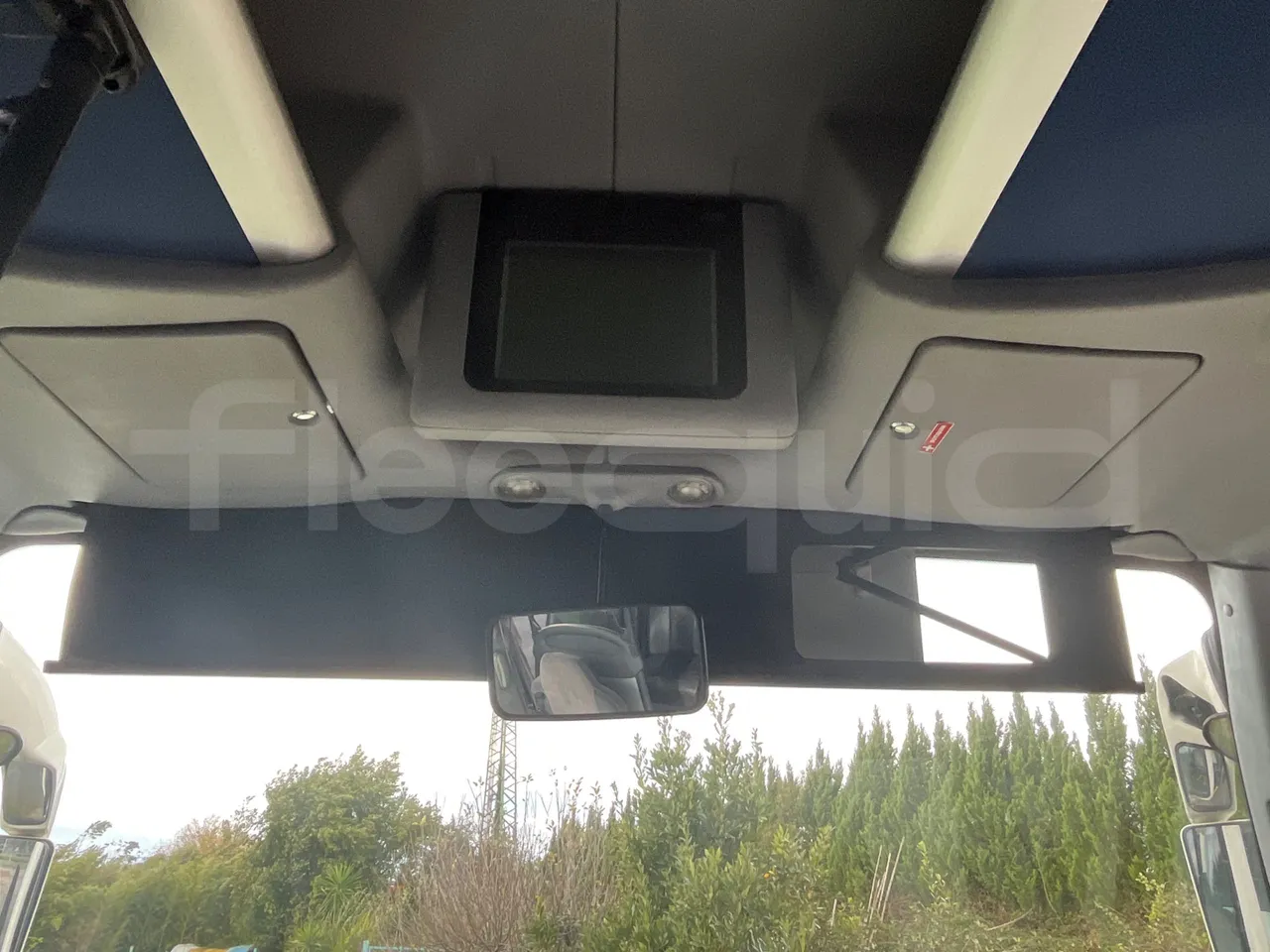 Man LIONS COACH L LIONS COACH L - Euro4 - 324kW - 13.800mt - overhead compartments photo