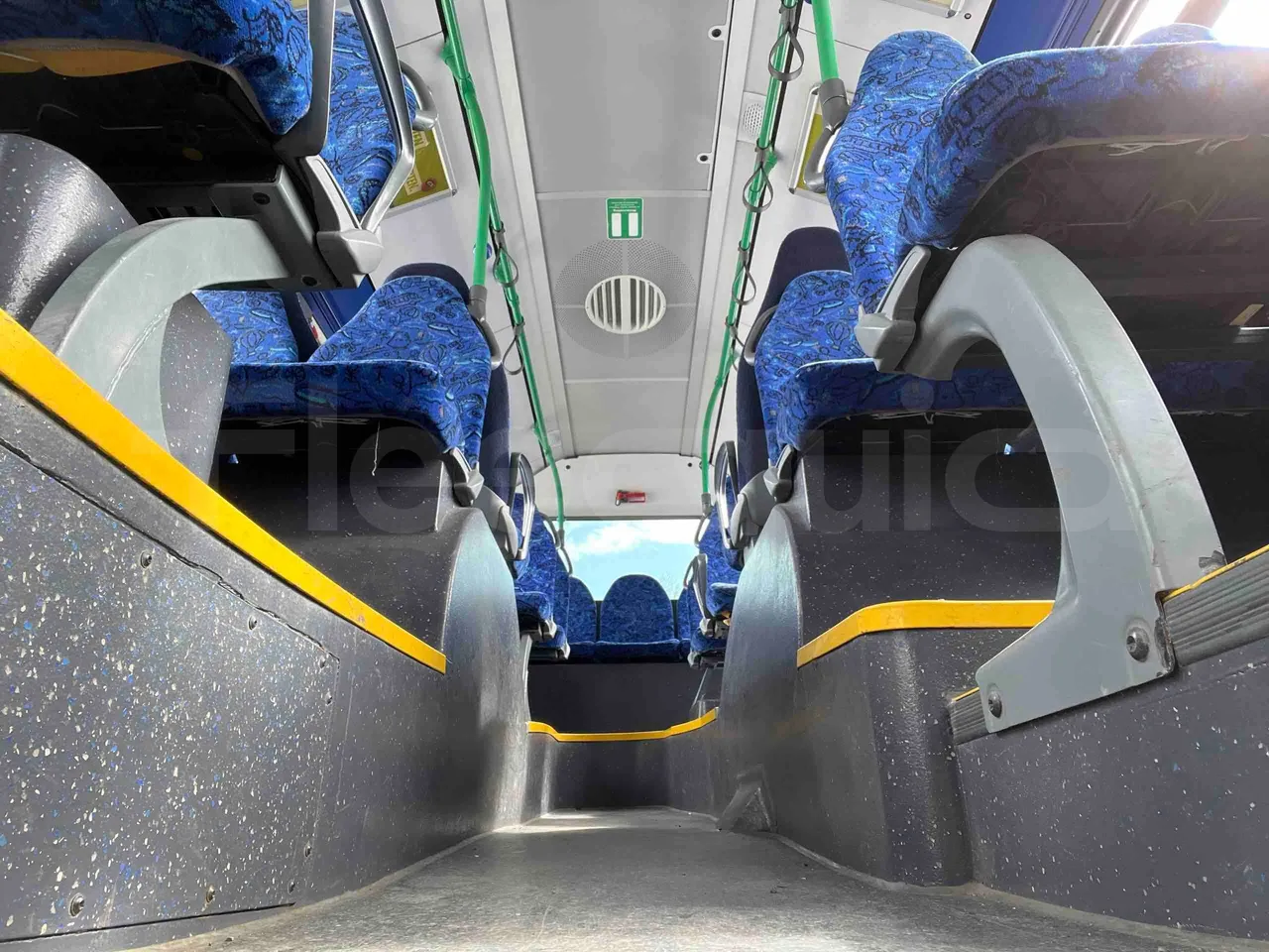Mercedes-Benz Citaro O 530 628.02 - Euro 5 - 220 kW - 13.101 mt - seat brackets photo