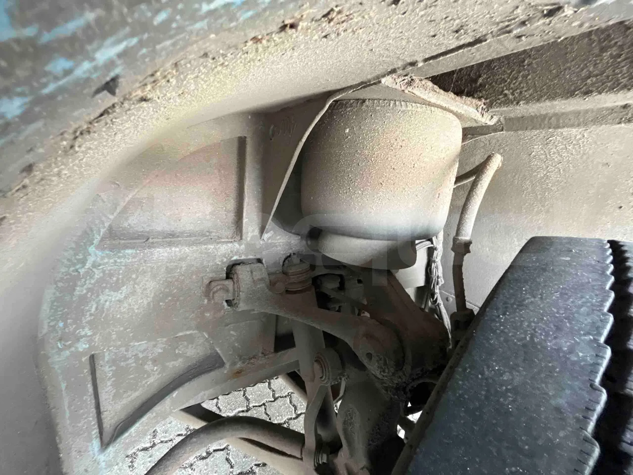 Mercedes-Benz Citaro O 530 628.02 - Euro 5 - 220 kW - 13.101 mt - front brake calipers right