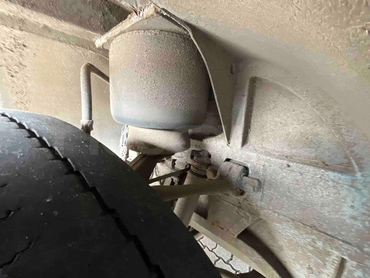 Mercedes-Benz Citaro O 530 628.02 - Euro 5 - 220 kW - 13.101 mt - front shock absorbers left