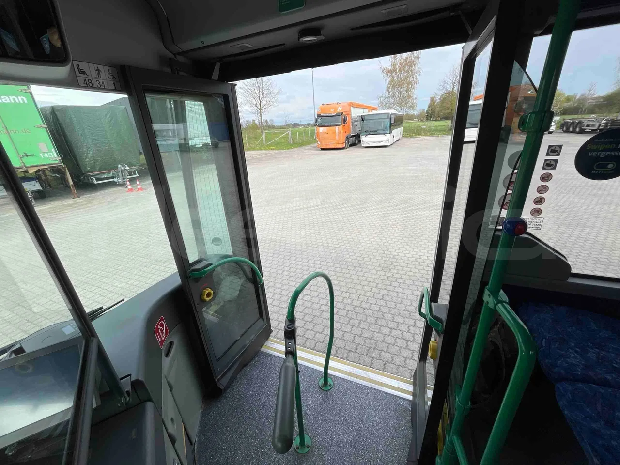 Mercedes-Benz Citaro O 530 628.02 - Euro 5 - 220 kW - 13.101 mt - handrails photo