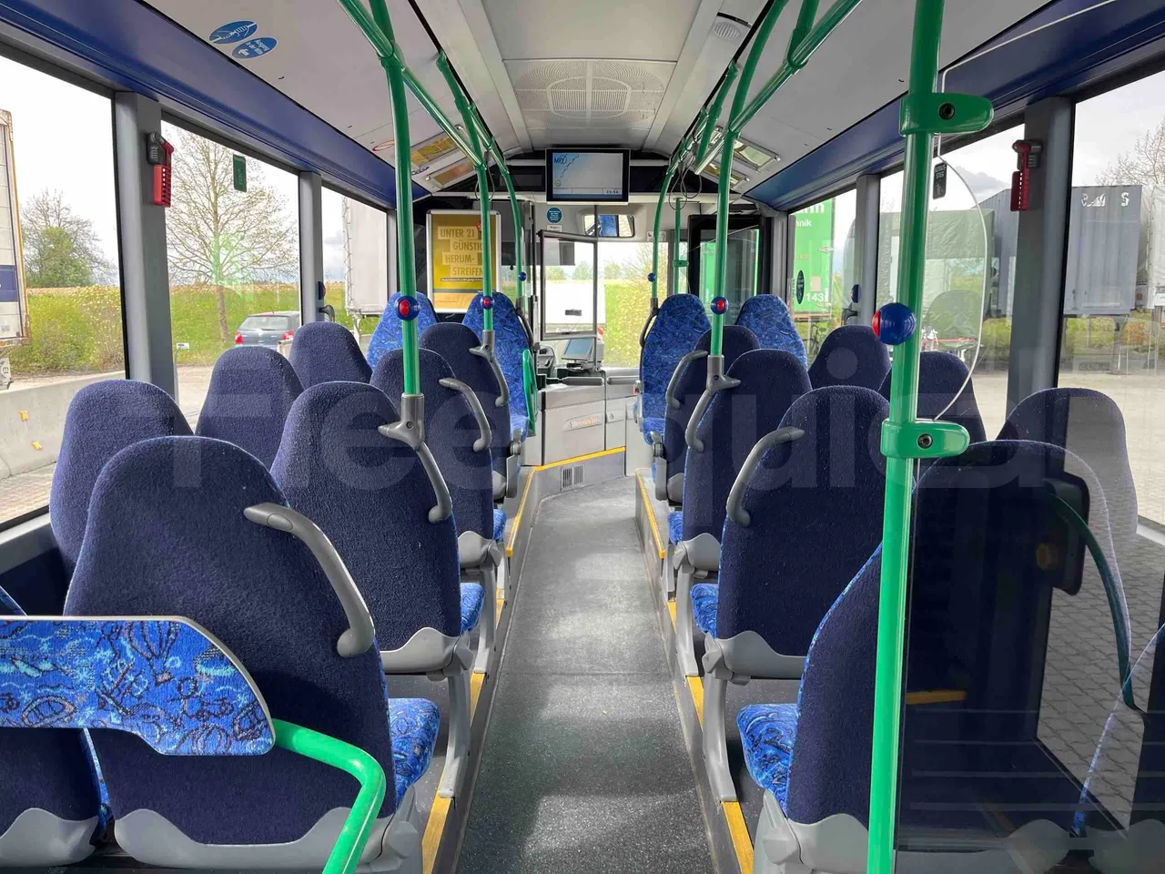Mercedes-Benz Citaro O 530 628.02 - Euro 5 - 220 kW - 13.101 mt - forward view middle aisle