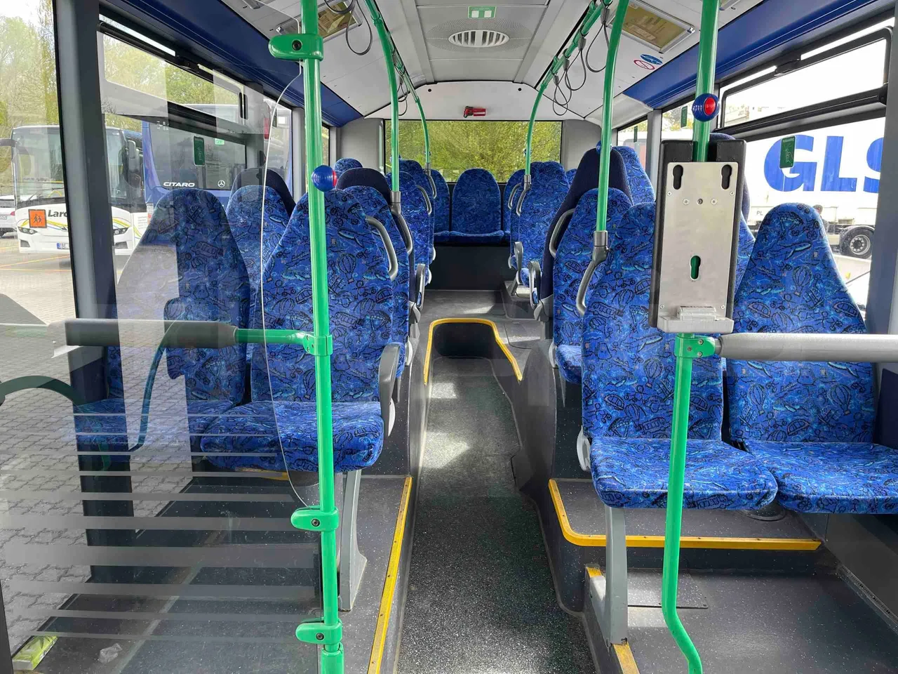 Mercedes-Benz Citaro O 530 628.02 - Euro 5 - 220 kW - 13.101 mt - reverse view middle aisle