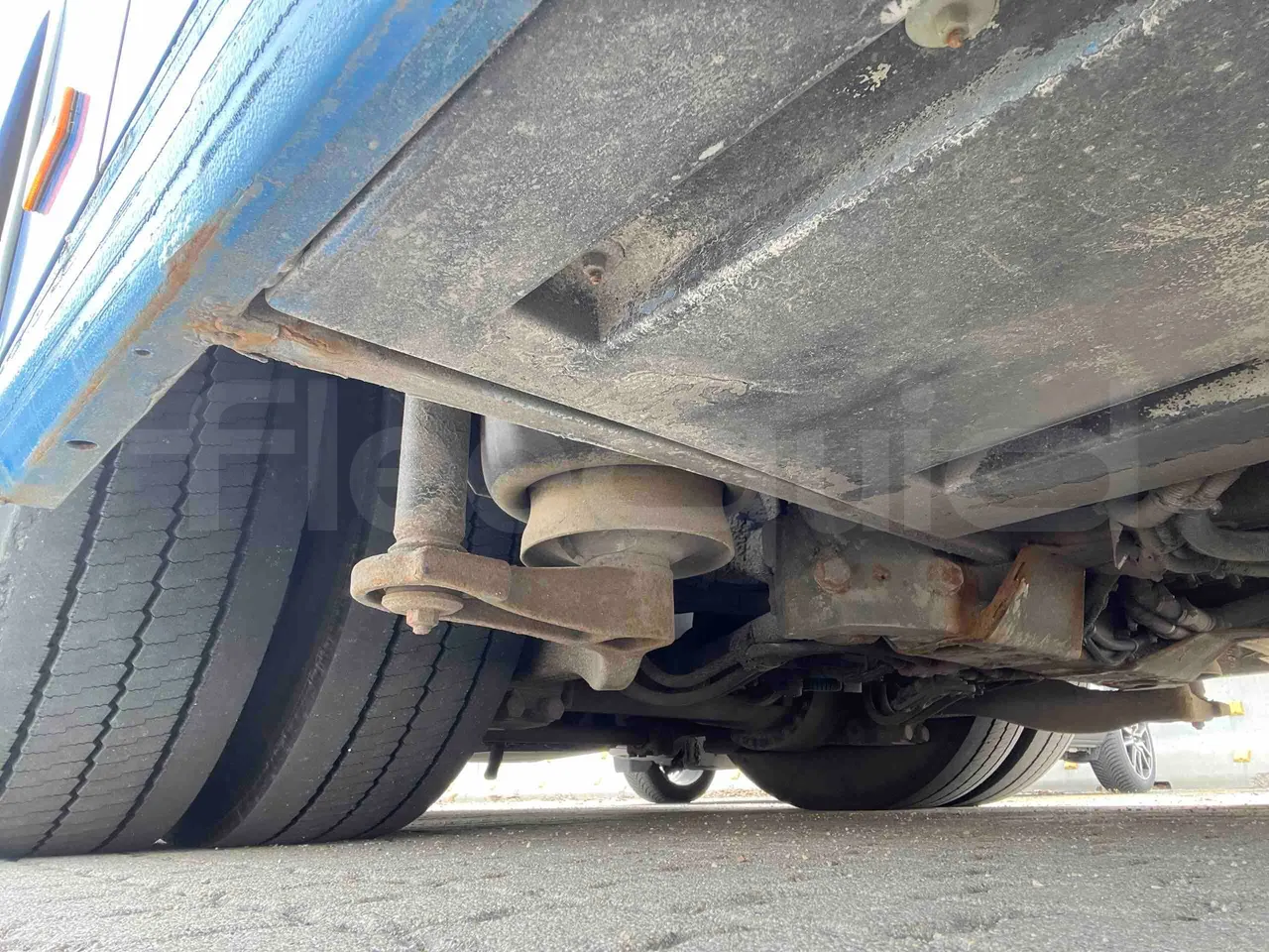 Mercedes-Benz Citaro O 530 628.02 - Euro 5 - 220 kW - 13.101 mt - axel 3 shock absorbers 2 right