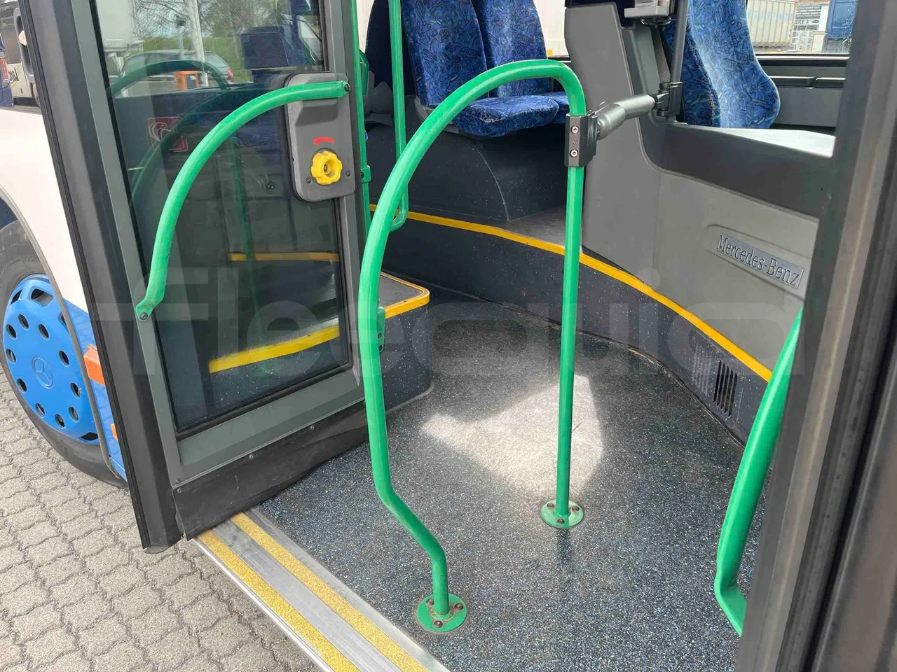 Mercedes-Benz Citaro O 530 628.02 - Euro 5 - 220 kW - 13.101 mt - hostess seat photo