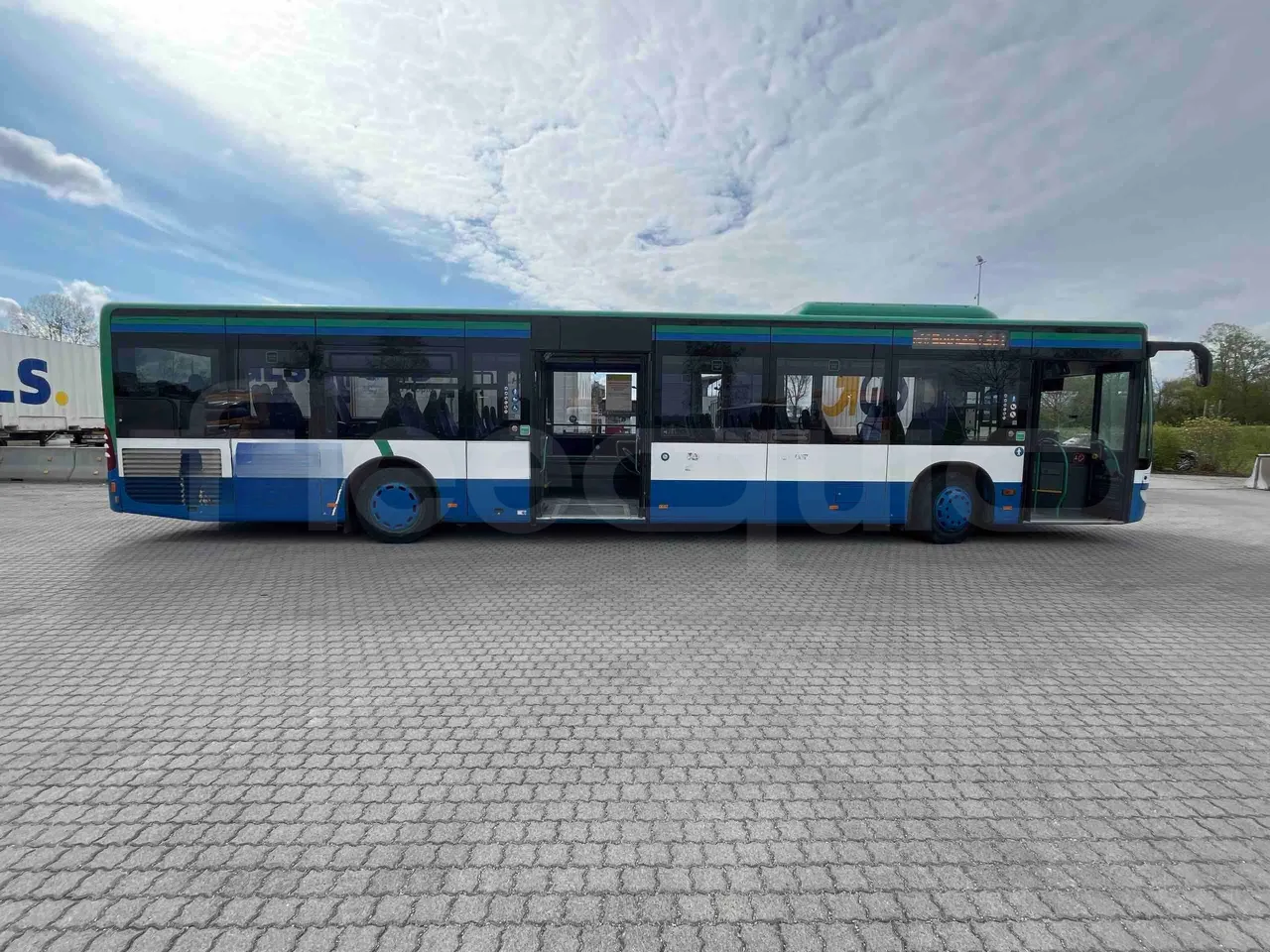 Mercedes-Benz Citaro O 530 628.02 - Euro 5 - 220 kW - 13.101 mt - right side doors open
