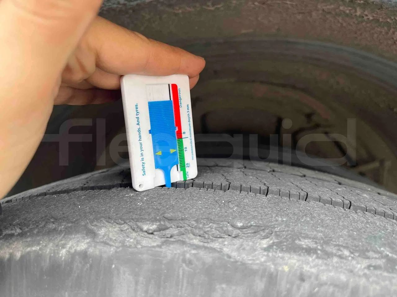 Mercedes-Benz Citaro O 530 628.02 - Euro 5 - 220 kW - 13.101 mt - front left tire measurements