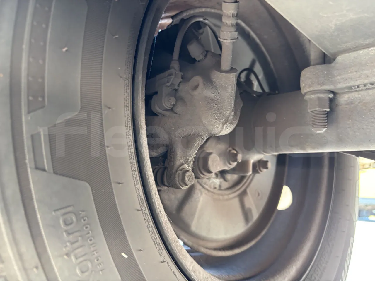 Mercedes-Benz Sprinter - Second Axle Caliper Brakes Right Side