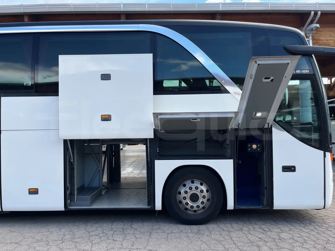 Setra S415 - Image