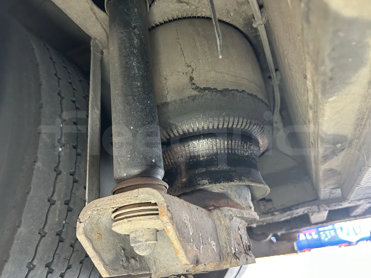 Setra S415 - Second Axle Caliper Brakes Left Side