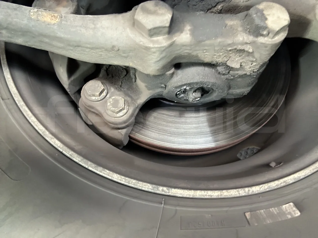 Setra S415 - First Axle Discs Left Side