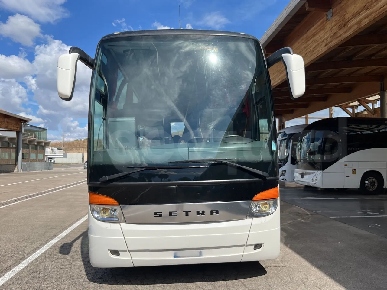 Setra S415 - Front