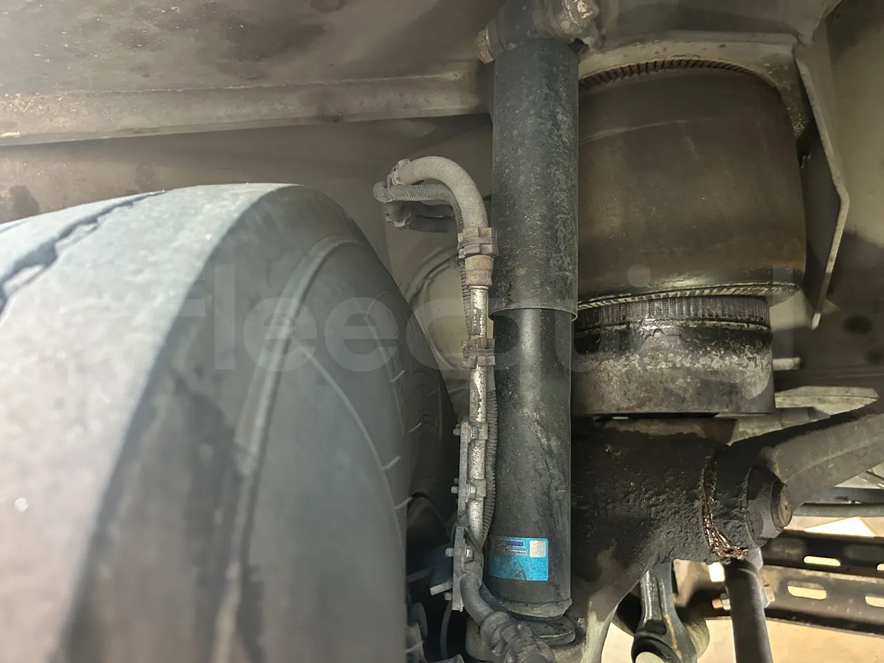 Setra S415 - First Axle Shock Absorbers Left Side