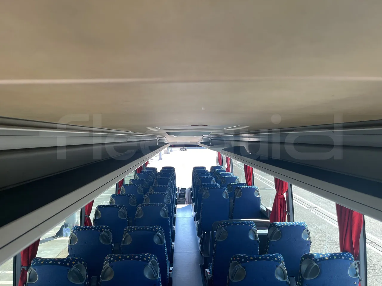 Setra S415 - Overhead Compartments