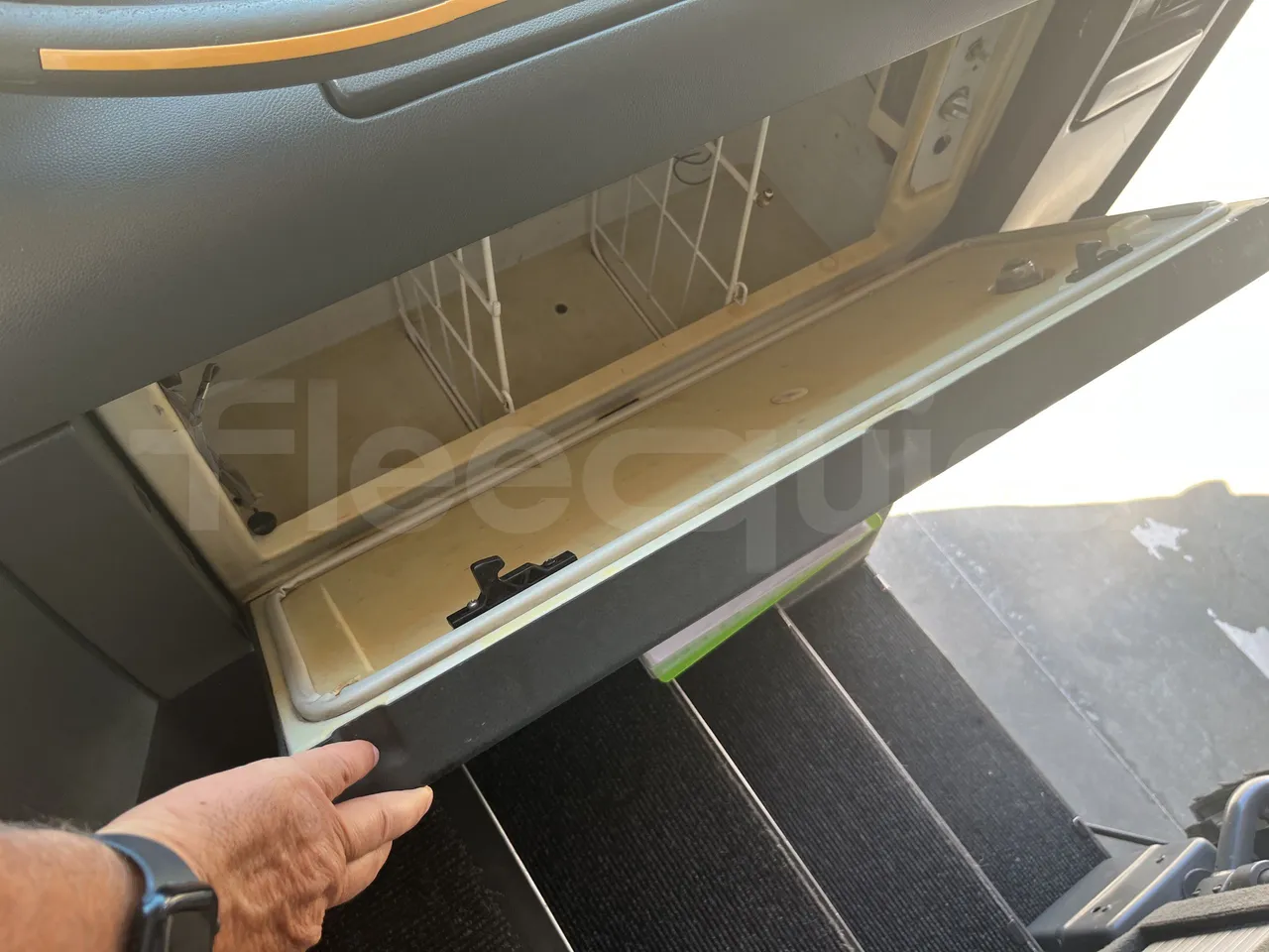 Setra S415 - Refrigerator