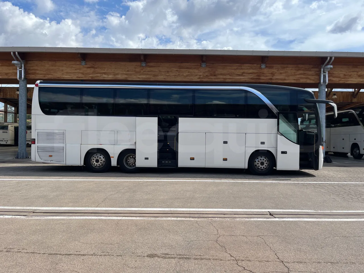 Setra S415 - Right Side Doors Open