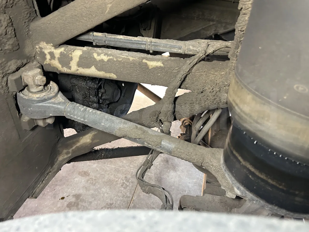 Setra S415 - Third Axle Left Side