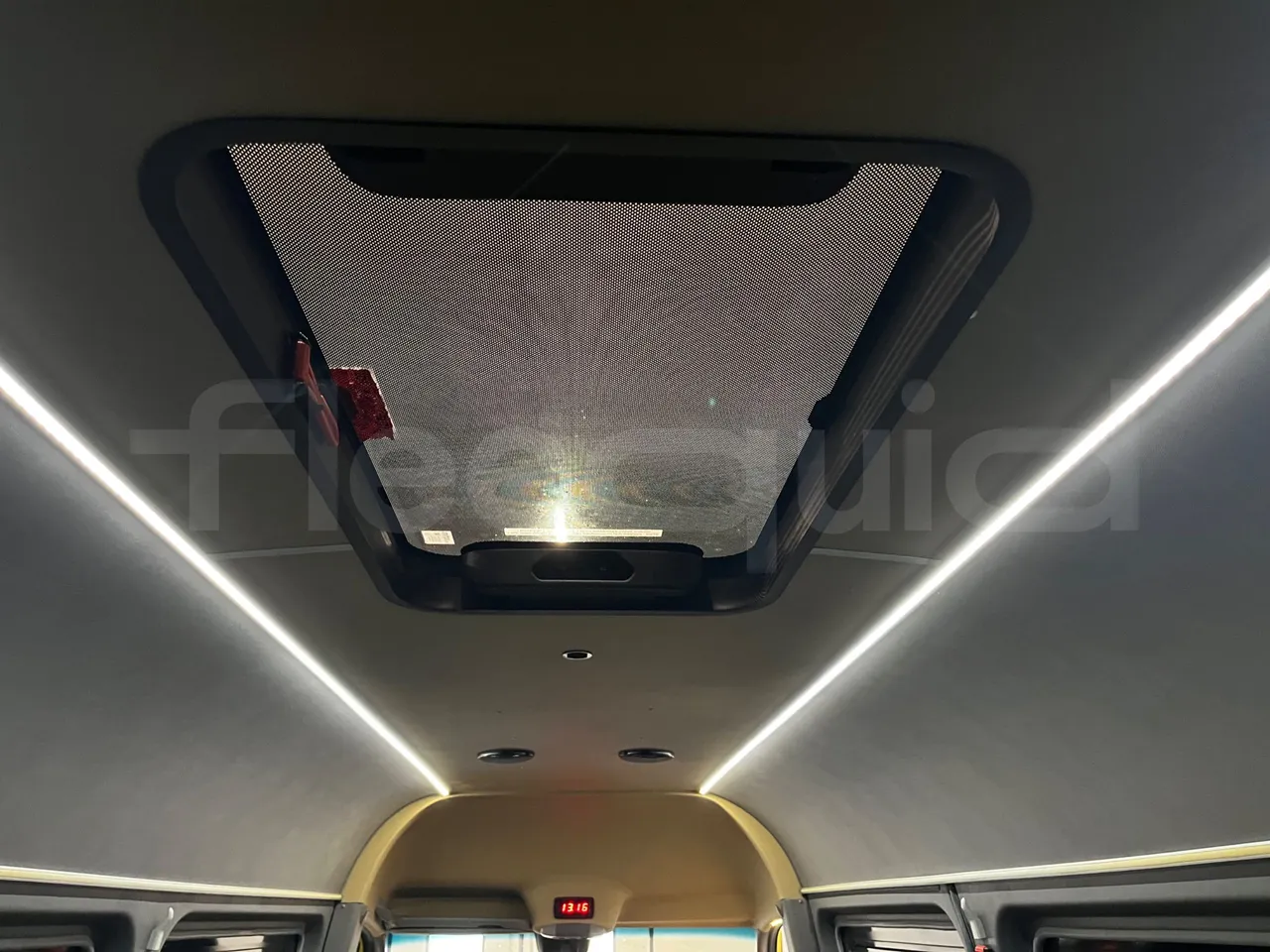 Mercedes-Benz Sprinter  906BB50-2 BUZOLA - Euro6 - 120kW - 7.361mt - command unit indicators