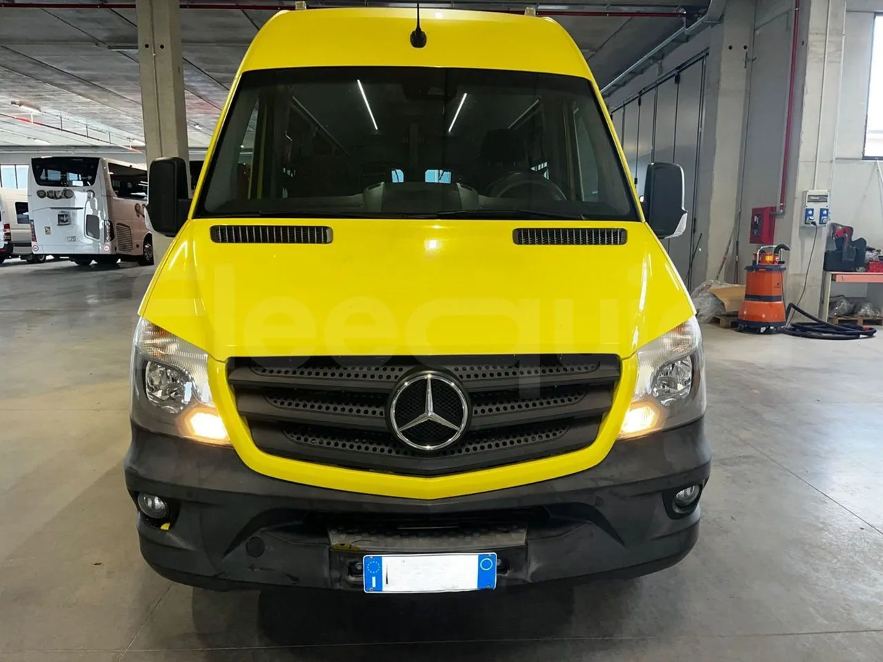 Mercedes-Benz Sprinter  906BB50-2 BUZOLA - Euro6 - 120kW - 7.361mt - 3/4 front left