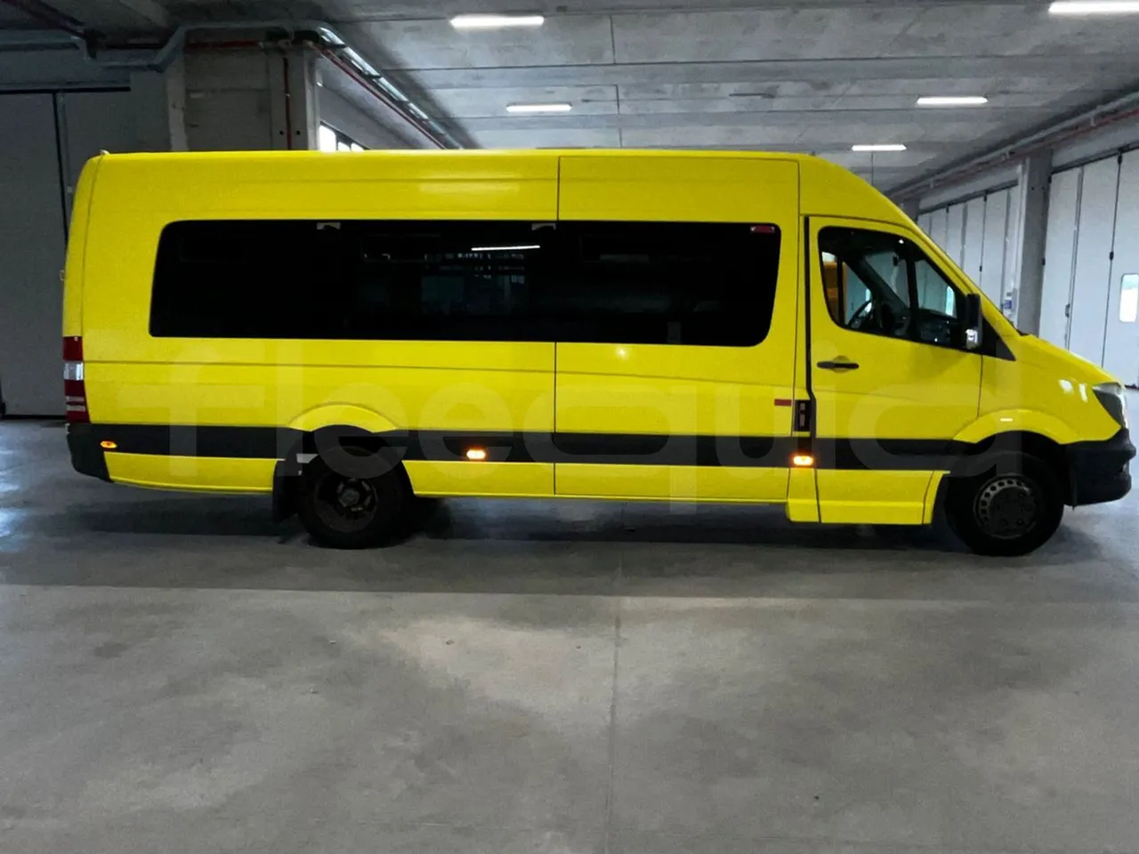 Mercedes-Benz Sprinter  906BB50-2 BUZOLA - Euro6 - 120kW - 7.361mt - 3/4 right rear doors open