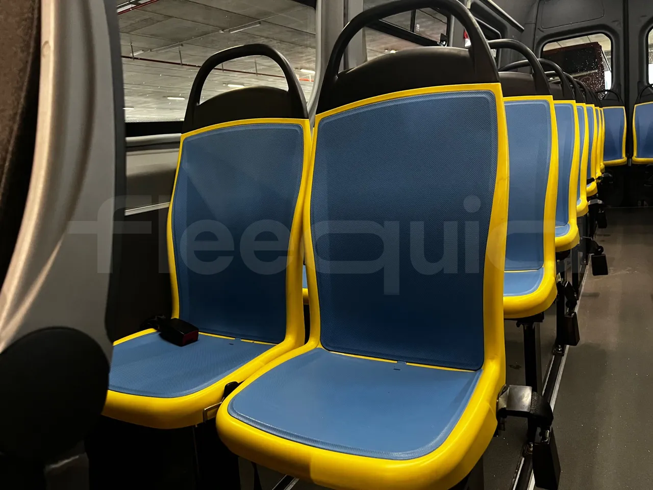 Mercedes-Benz Sprinter  906BB50-2 BUZOLA - Euro6 - 120kW - 7.361mt - single seat detail