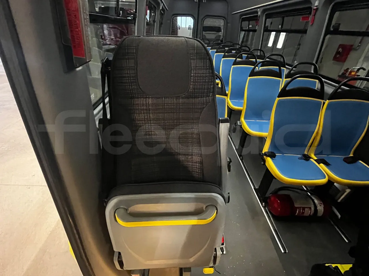 Mercedes-Benz Sprinter  906BB50-2 BUZOLA - Euro6 - 120kW - 7.361mt - driver's seat photo