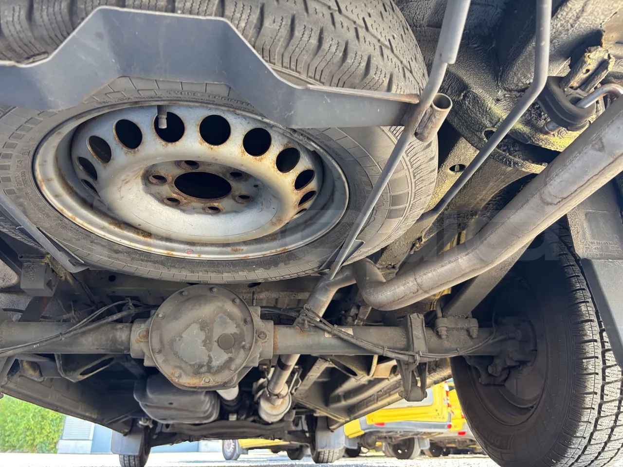 Mercedes-Benz Sprinter - Rear Undercarriage