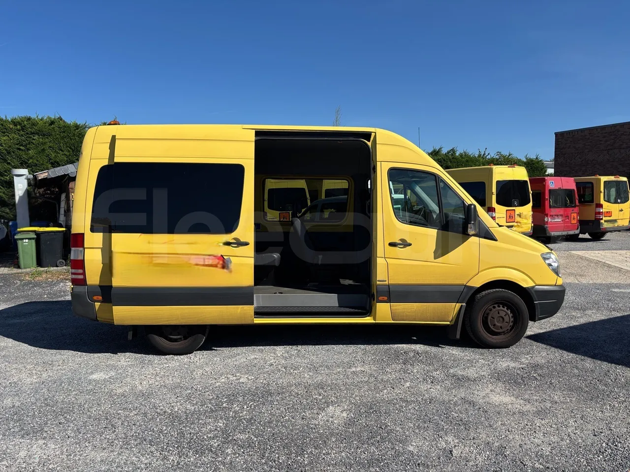 Mercedes-Benz Sprinter - Right Side Doors Open