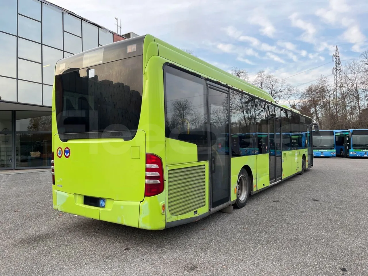 Mercedes-Benz Citaro O 530 LE - Euro5 - 220kW - 13.057mt - 3/4 right rear doors closed