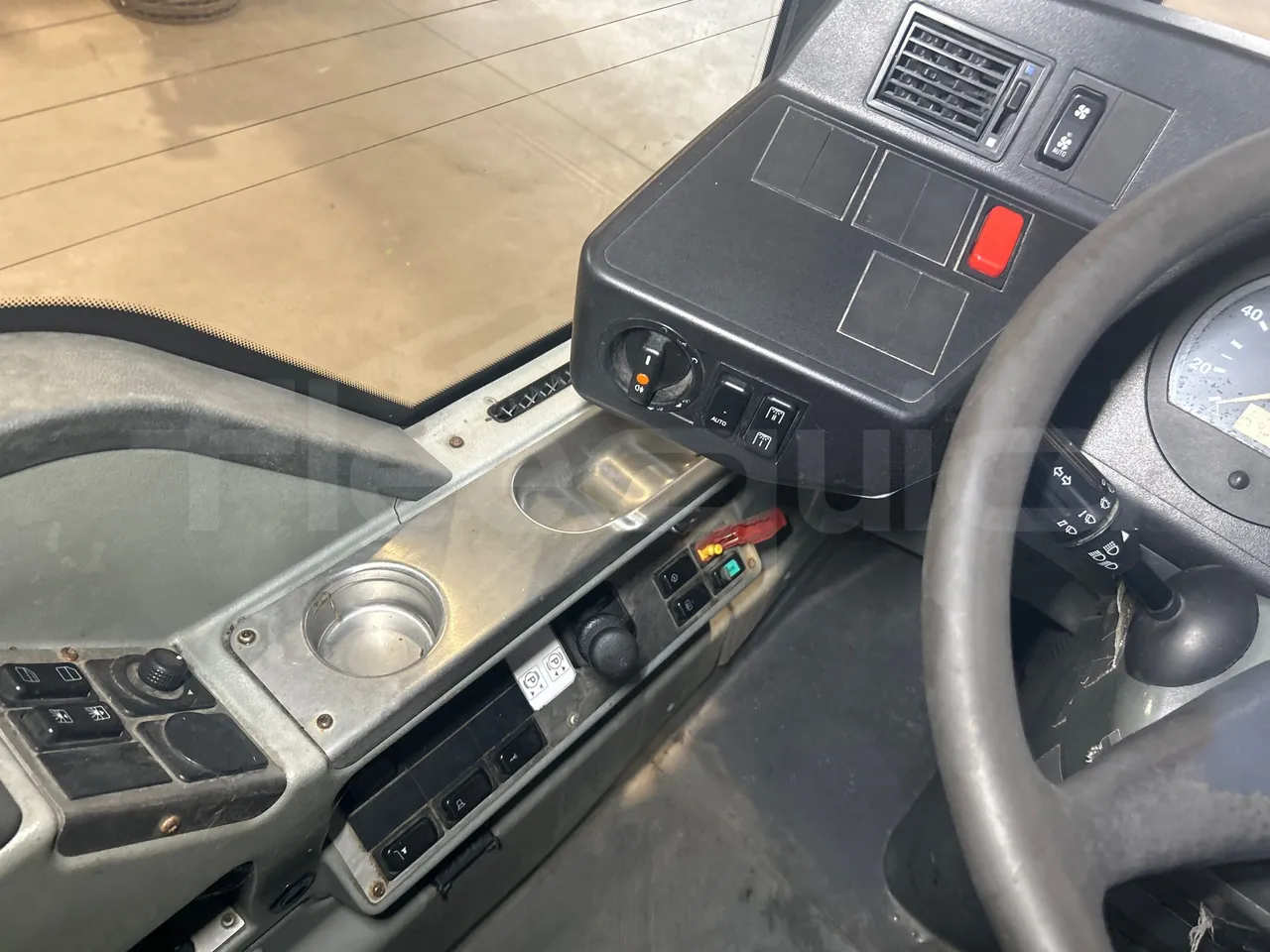 Mercedes-Benz Citaro O 530 LE - Euro5 - 220kW - 13.057mt - onboard devices 1