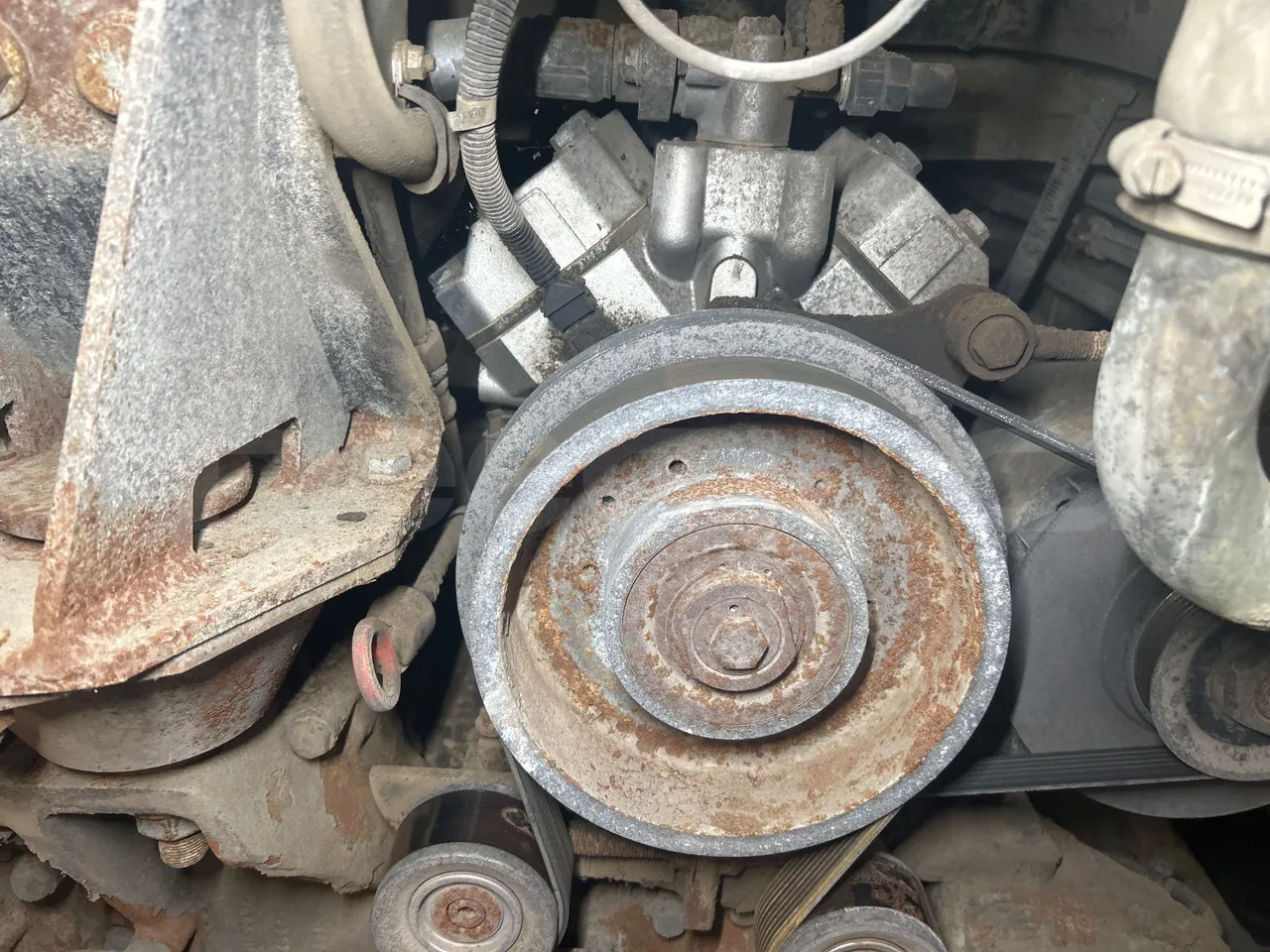 Mercedes-Benz Citaro O 530 LE - Euro5 - 220kW - 13.057mt - air conditioning compressor