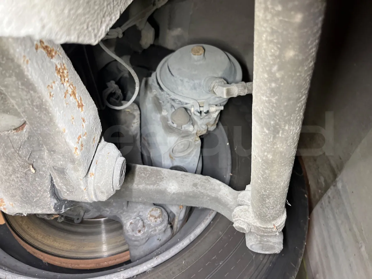 Mercedes-Benz Citaro O 530 LE - Euro5 - 220kW - 13.057mt - front brake calipers left