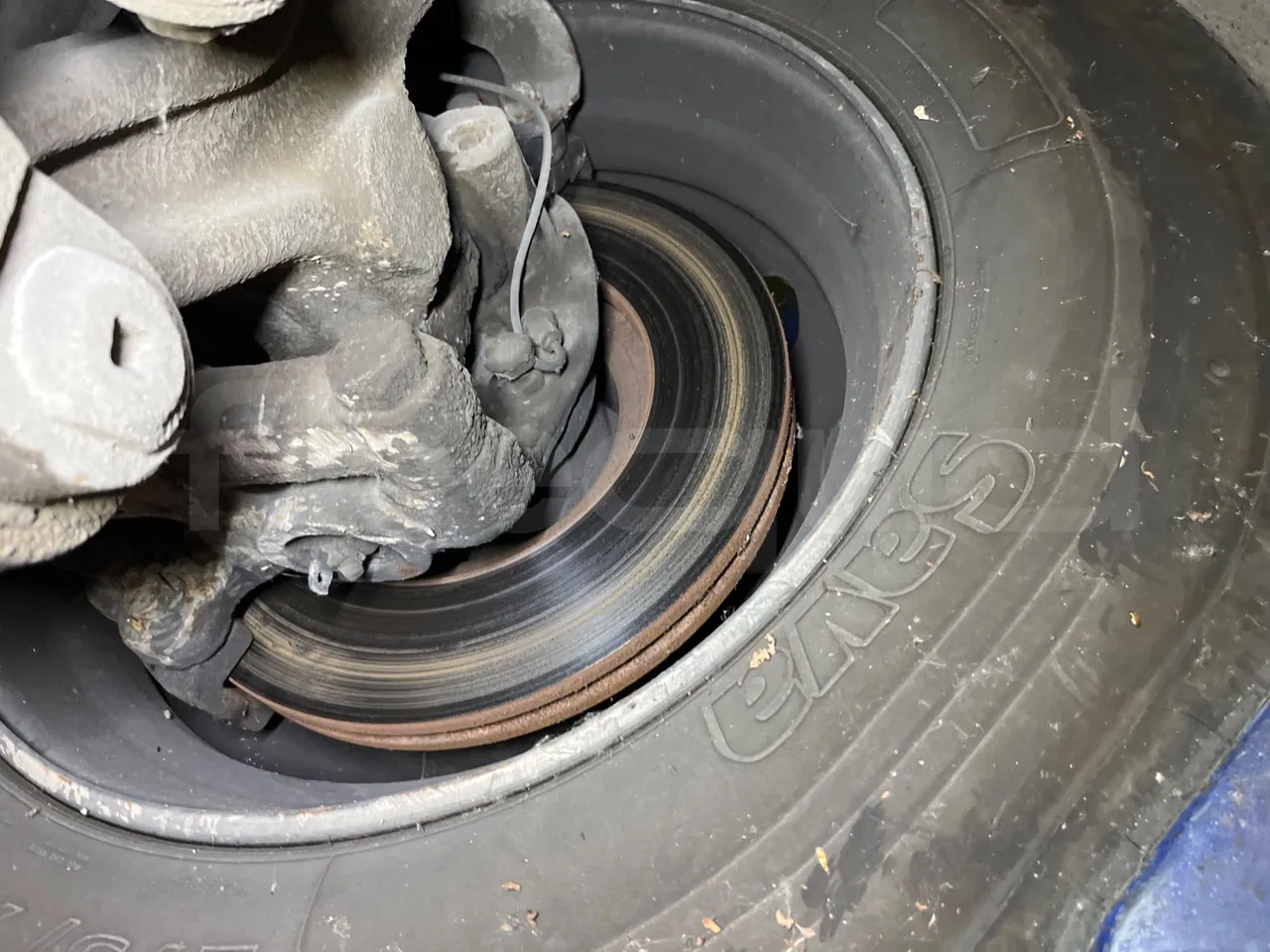 Mercedes-Benz Citaro O 530 LE - Euro5 - 220kW - 13.057mt - front discs right