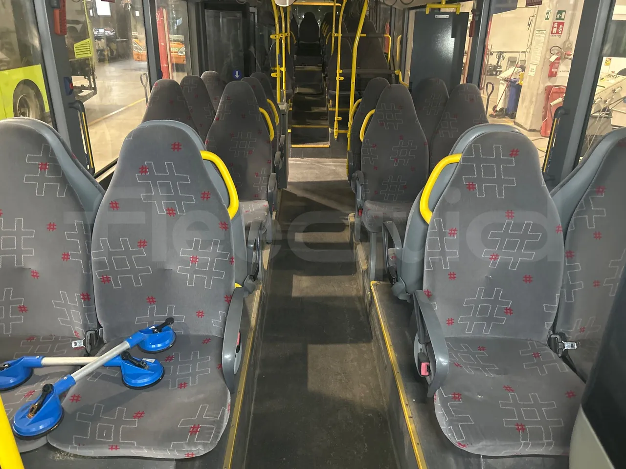 Mercedes-Benz Citaro O 530 LE - Euro5 - 220kW - 13.057mt - interior reverse seats driver height