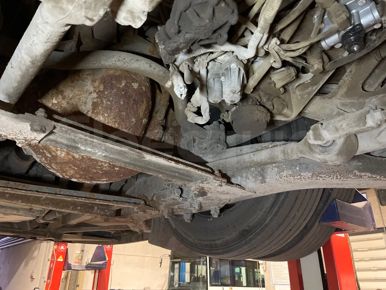 Mercedes-Benz Citaro O 530 LE - Euro5 - 220kW - 13.057mt - axle 3 left side