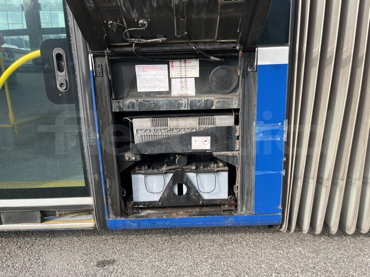 Mercedes-Benz Conecto 628B02-BD1GKEB/ Euro 6 - 265 Kw - 17.956 Mt - external compartments photo