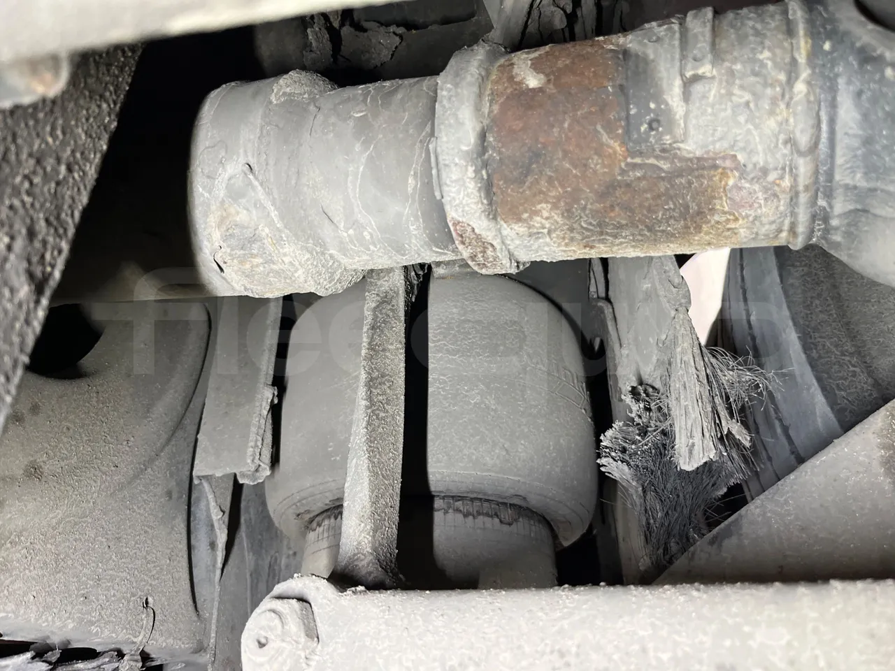 Mercedes-Benz Conecto 628B02-BD1GKEB/ Euro 6 - 265 Kw - 17.956 Mt - axel 3 shock absorbers 2 left