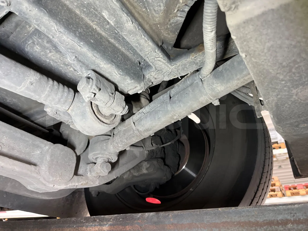 Mercedes-Benz Conecto 628B02-BD1GKEB/ Euro 6 - 265 Kw - 17.956 Mt - front axle left side