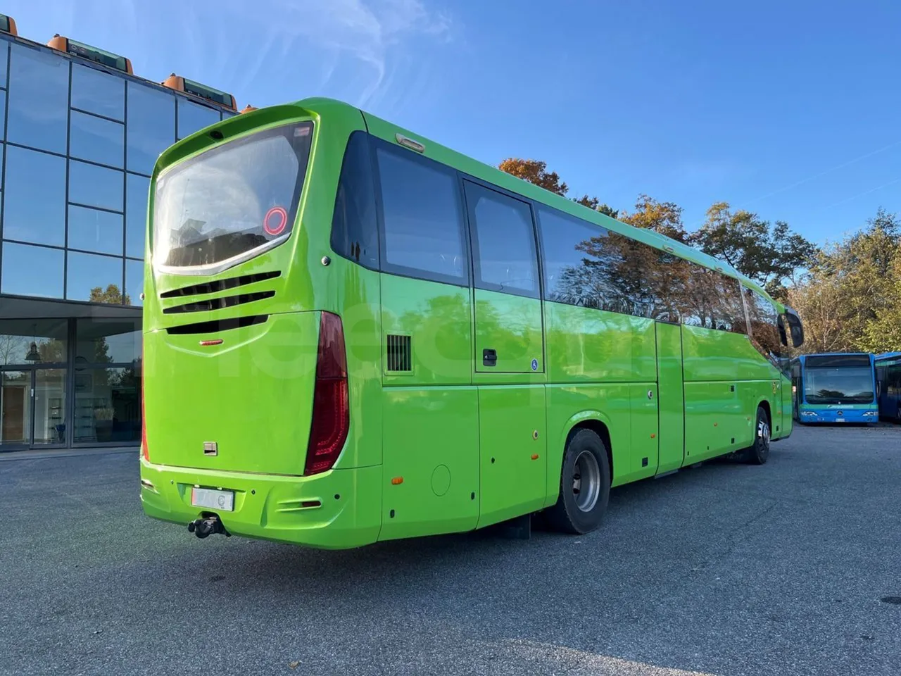 Irizar i6 13.35 - EUR6 - 330kW - 12.92m - 3/4 right rear doors closed