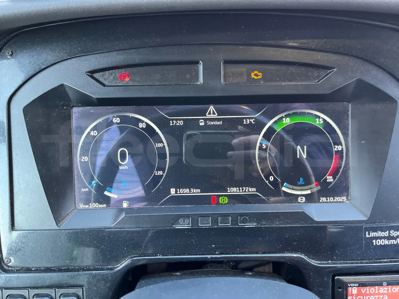 Irizar i6 13.35 - EUR6 - 330kW - 12.92m - dashboard lights on